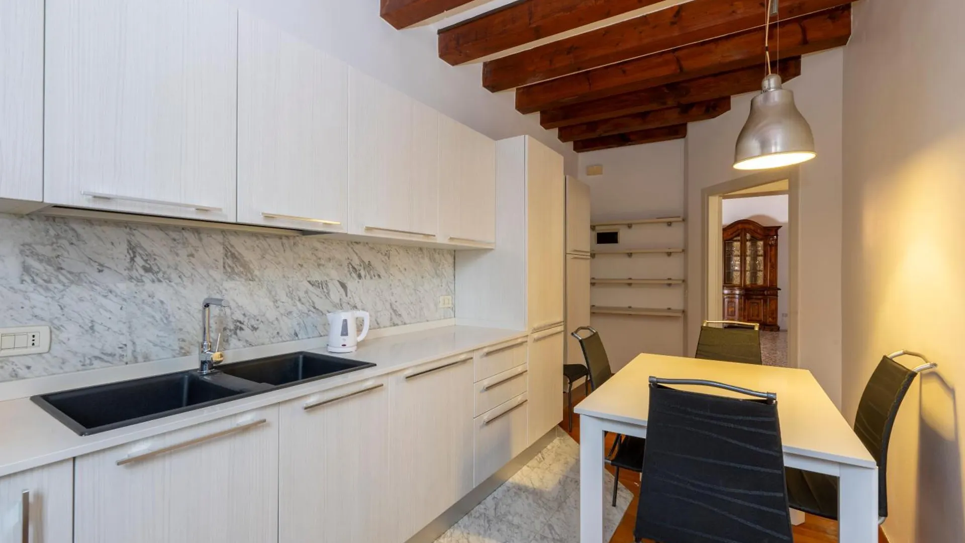 Savoia E Jolanda Apartments Venedig Italien